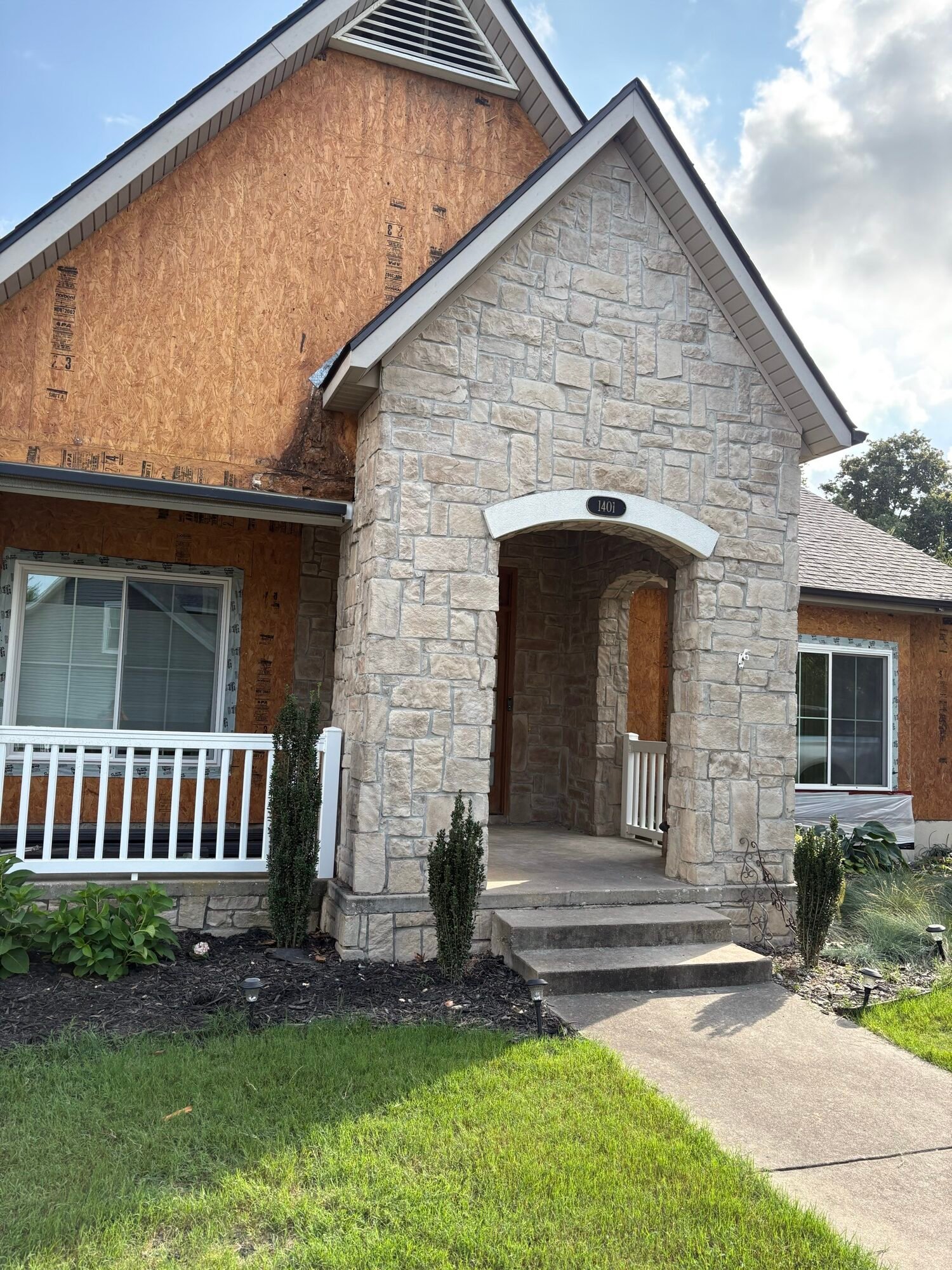 Finished stone veneer entry column